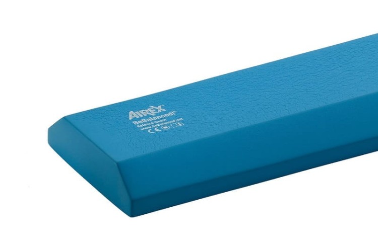 Równoważnia Airex Balance-beam — widok z boku, długość 162 x 24 x 6 cm