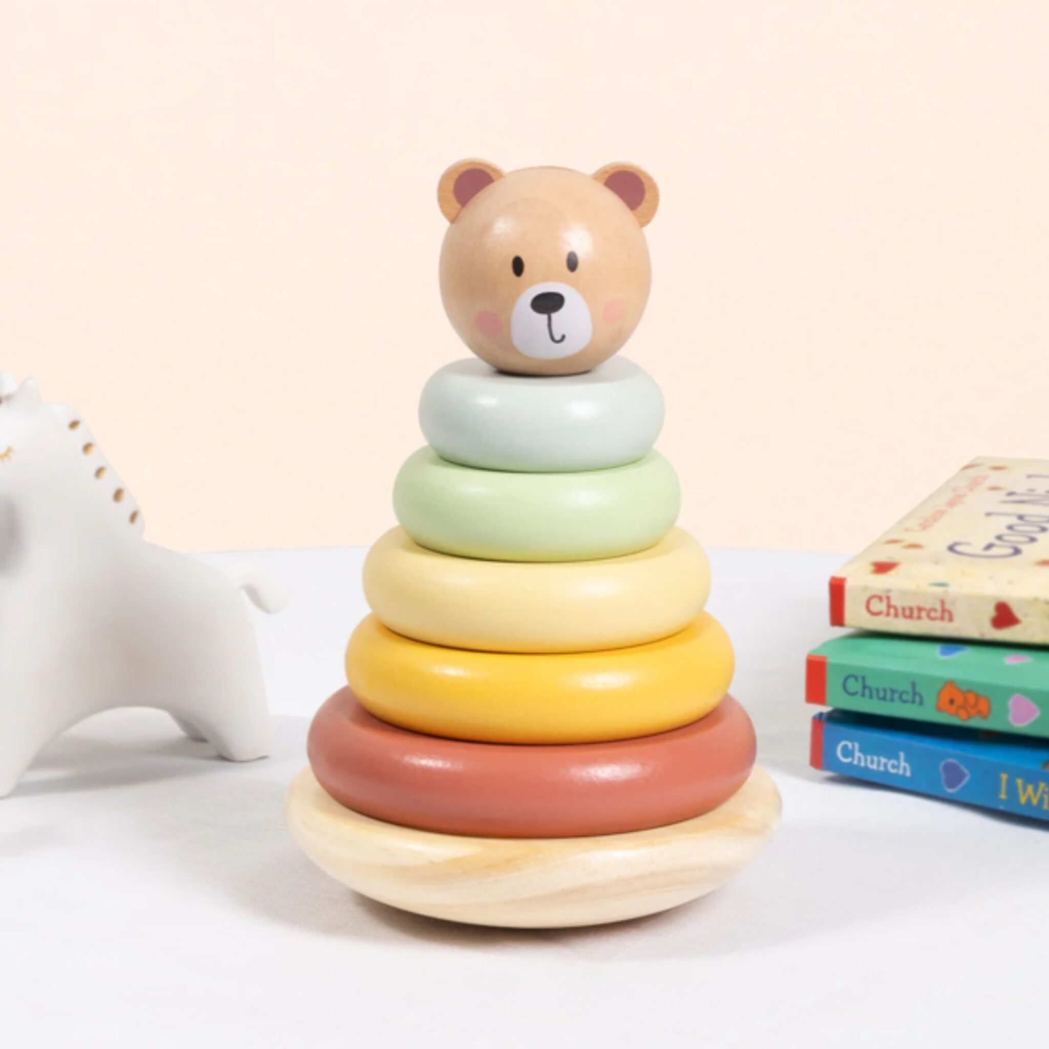 Zabawka TOOKY TOY Drewniana układanka sensoryczna piramidka z główką misia i kolorowymi elementami