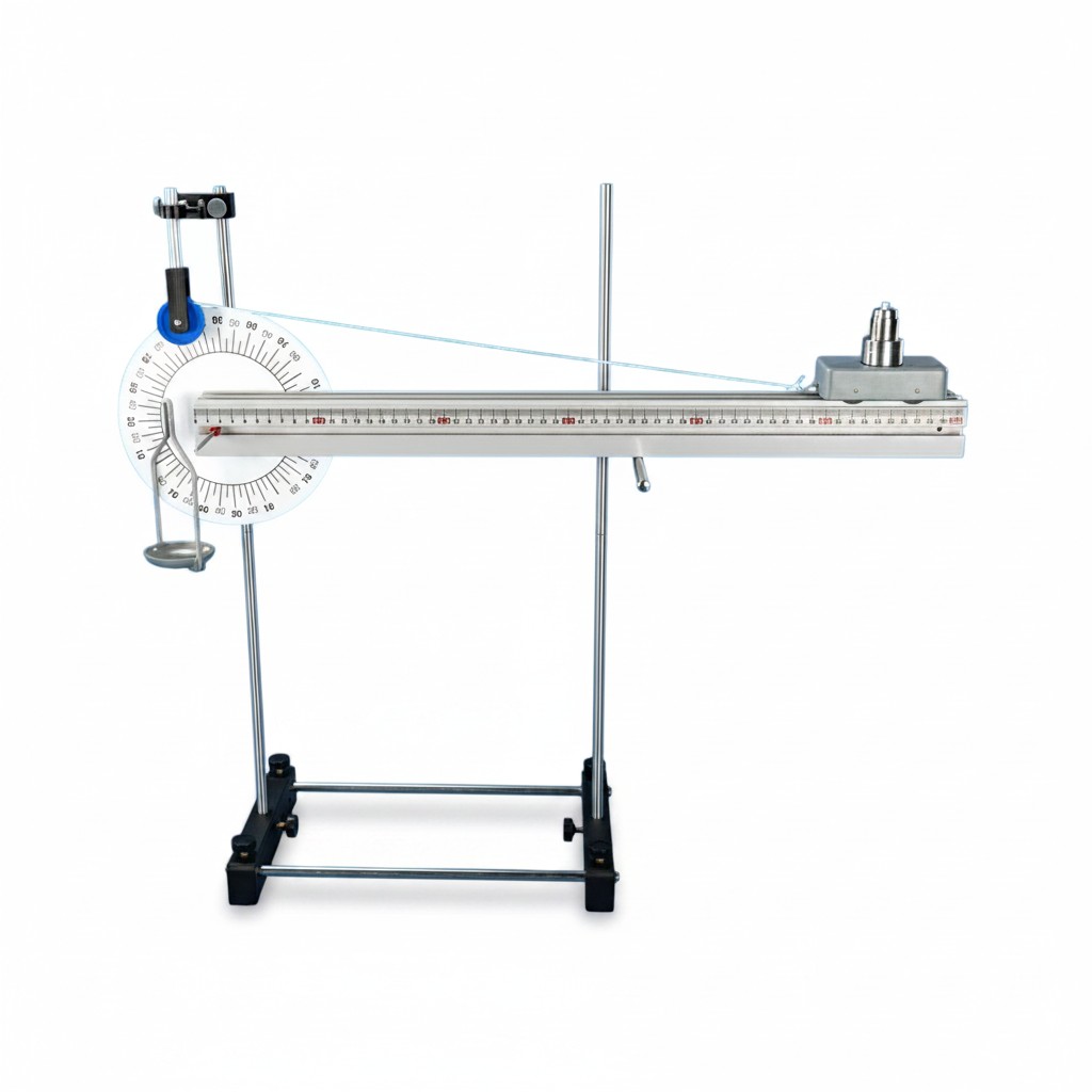 Zbliżenie na komponenty zestawu: mały wózek z haczykiem, sprężyny, wagi sprężynowe i szpulka sznurka nylonowego 10 m