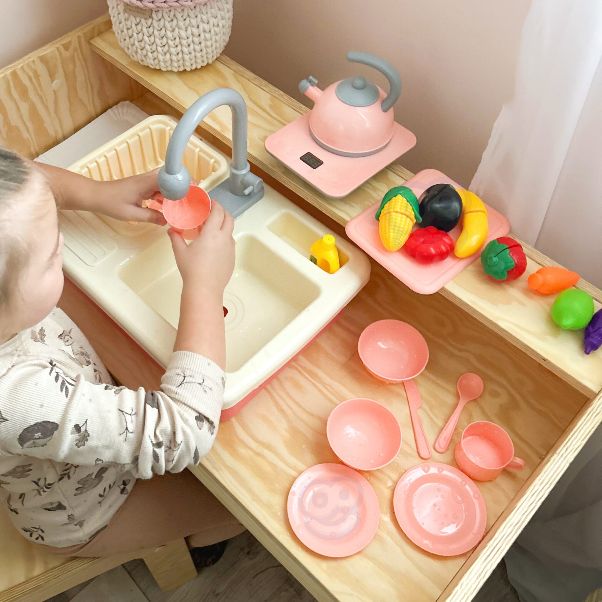 Zestaw WOOPIE zlewozmywak 2w1 z elementami kuchennymi i naczyniami