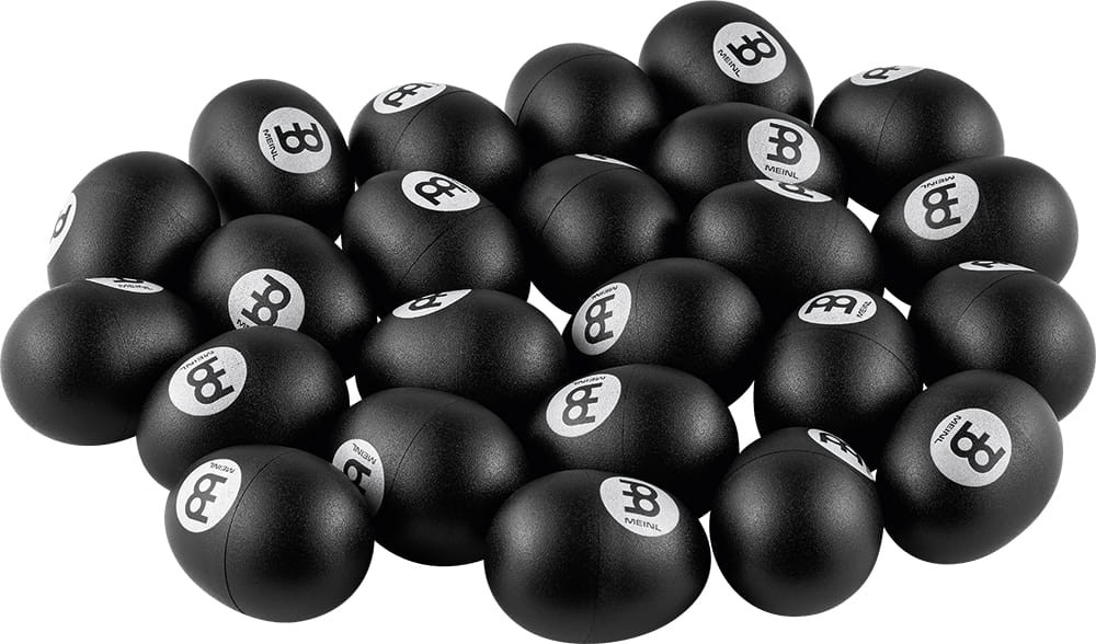 Czarne egg shakery plastikowe w zestawie 24 sztuk na białym tle