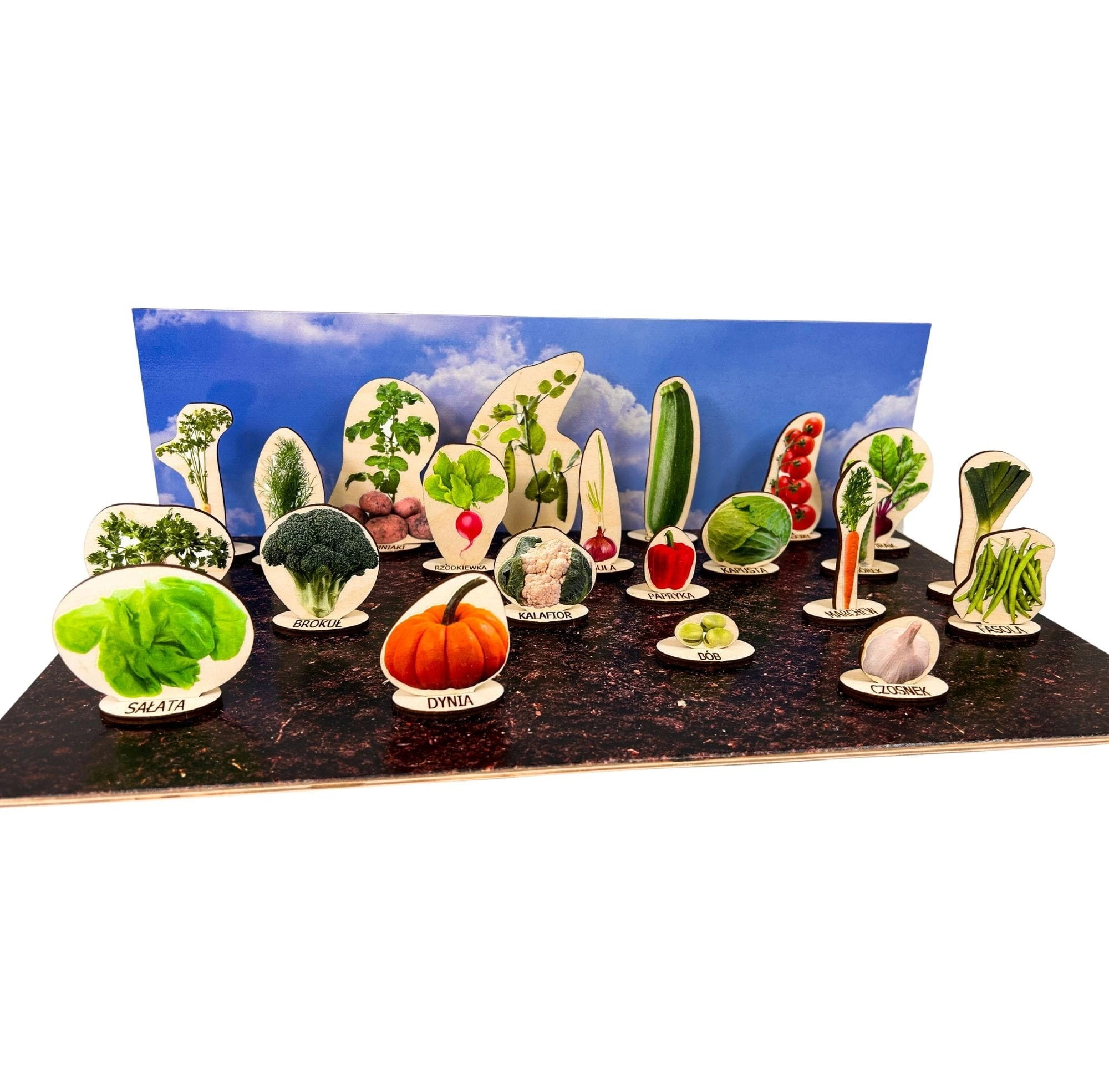 Drewniana układanka warzywa w ogródku EDUBOBO na podstawie 38x28 cm